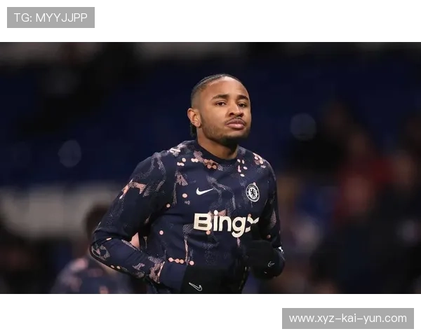 切尔西小范围配合突入禁区，恩昆库顺势破门